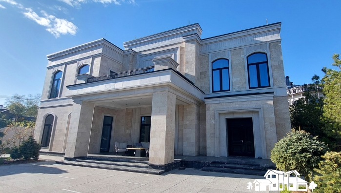 Дом в Лисьем Носу